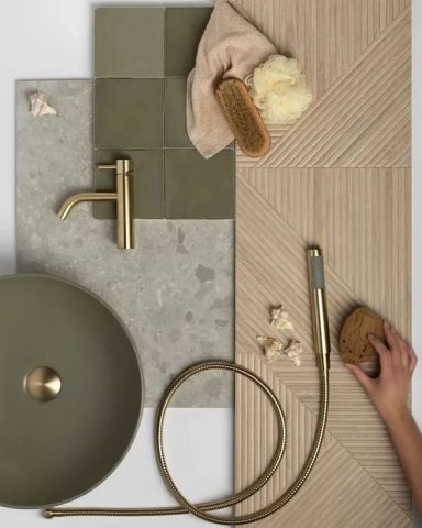 matériaux salle de bain beige et vert