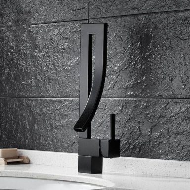 robinet salle de bain design noir